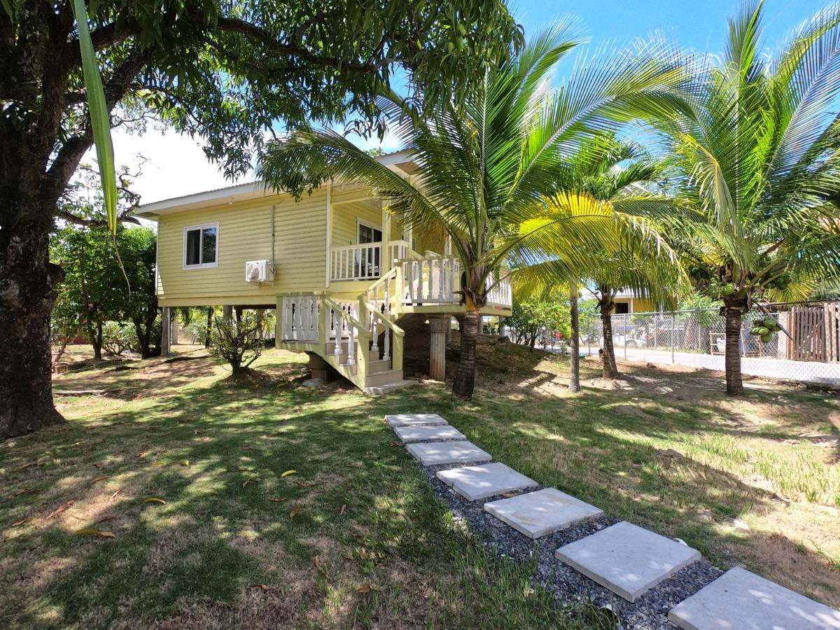 Single-Family Home With Gated Tropical Yard เวสต์เอนด์ ภายนอก รูปภาพ